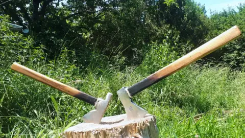 Dobj baltát és tudd meg ki vagy! – Önismereti baltadobálás Budapesten 7