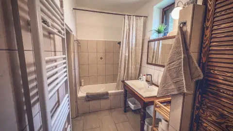 Lazulj Barátaiddal a Padláskincsek Birtokon Nagybörzsönyben 17