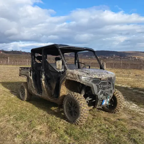 Exkluzív UTV túra a Balaton-felvidék dűlőin, túravezetéssel és pincelátogatással