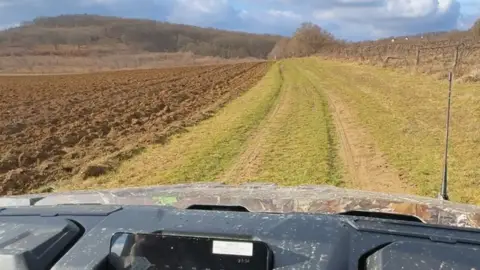 Exkluzív UTV túra a Balaton-felvidék dűlőin, túravezetéssel és pincelátogatással 3