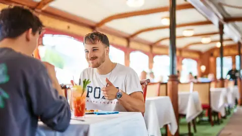 Brunch & Cruise – Villásreggelivel egybekötött városnéző hajókirándulás a Dunán 5