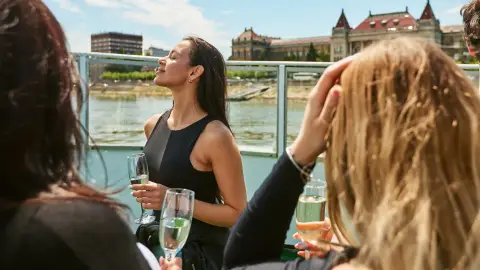 Brunch & Cruise – Villásreggelivel egybekötött városnéző hajókirándulás a Dunán 17