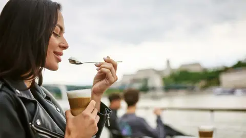 Brunch & Cruise – Villásreggelivel egybekötött városnéző hajókirándulás a Dunán 24