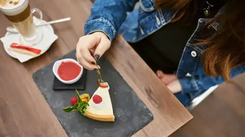 Brunch & Cruise – Villásreggelivel egybekötött városnéző hajókirándulás a Dunán 18