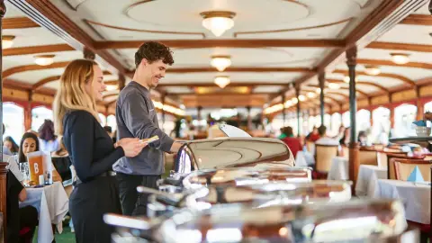 Brunch & Cruise – Villásreggelivel egybekötött városnéző hajókirándulás a Dunán 19