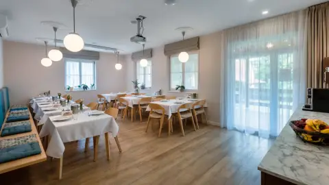 Romantikus feltöltődés Pápán – 2 éjszaka Kettesben, stílusos környezetben 9