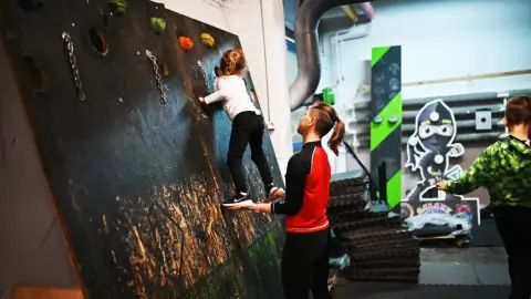 Hun Harcos élményedzés gyerekeknek Szentendrén – Akadálysport magyaros csavarral! 28