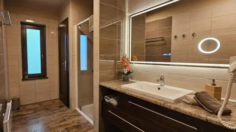 Kikapcsolódás kettesben a Mámor Kuckóban, Kistolmácson 8