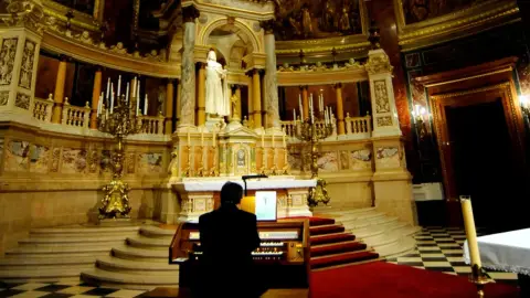 Klasszikus orgonakoncert a Szent István Bazilikában 8