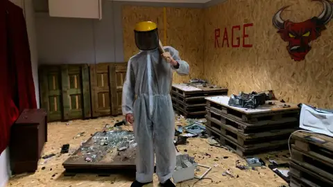 Rage Room Makó: Tombold ki a feszültséget! (Közepes szoba) 6