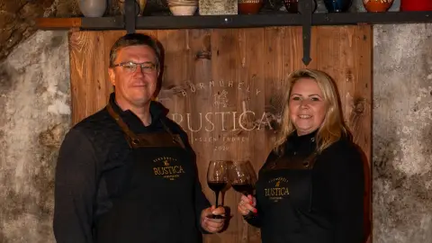 5 tételes borkóstoló pincetúrával Szentendrén - Rustica Borműhely 18