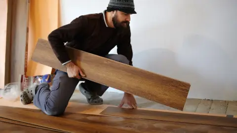 Melegburkolás workshop Budapesten: Úsztatott padlók, vinyl és laminált megoldások 3