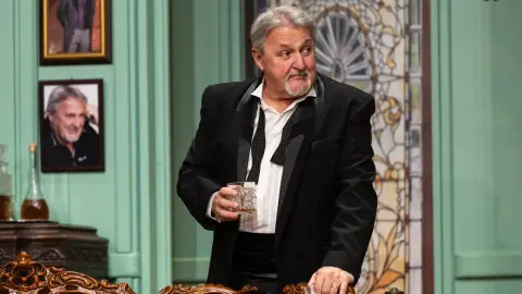 Páros színházjegy Nagyszülőknek a Turay Ida Színház szabadon választható előadására 5