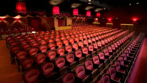 Családi színházjegy a Turay Ida Színház szabadon választható gyermek előadására 6