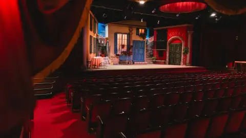 Családi színházjegy a Turay Ida Színház szabadon választható gyermek előadására 5