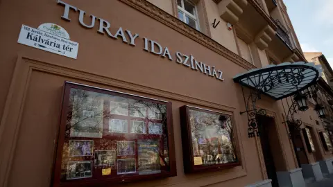 Családi színházjegy a Turay Ida Színház szabadon választható gyermek előadására 7