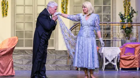 Páros színházjegy Nagyszülőknek a Turay Ida Színház szabadon választható előadására 6