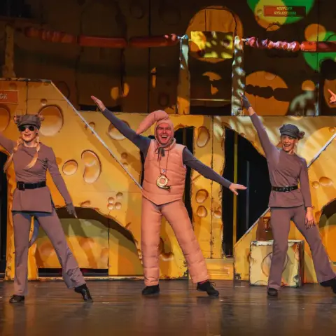 Családi színházjegy a Turay Ida Színház szabadon választható gyermek előadására