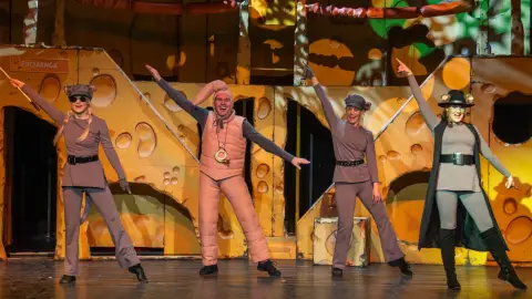 Családi színházjegy a Turay Ida Színház szabadon választható gyermek előadására 3