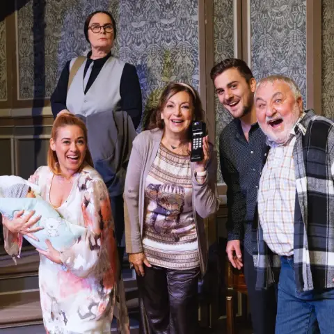 Páros színházjegy Nagyszülőknek a Turay Ida Színház szabadon választható előadására