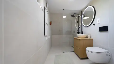 2 éjszaka a Hikki kádas Zeusz Apartmanban Nagyradán 3