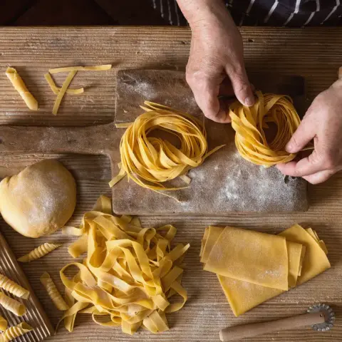 Pasta & Prosecco est – Tanulj meg friss, házi tésztát készíteni Budapesten!