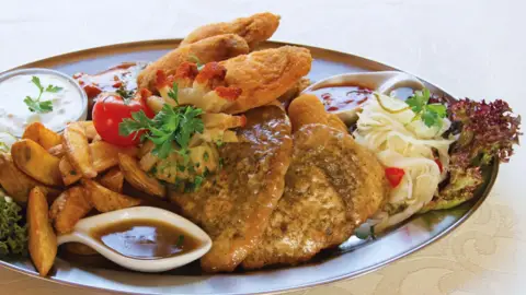 Egy különleges vacsora egy igazi vonaton, a VAGON Étteremben – Vagon extra tál 5