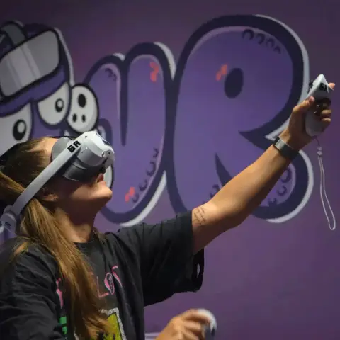 Vár a virtuális valóság! – 60 perces FREEROAM VR élmény Budapesten