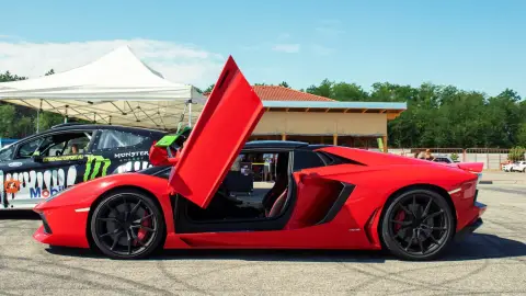 Lamborghini Aventador élményvezetés a Kakucs Ring versenypályán 4
