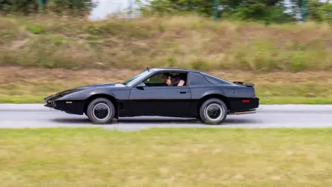 A 80-as évek legendája testközelből: Pontiac Firebird Trans Am "K.I.T.T." 8