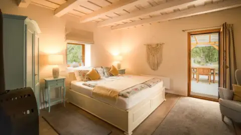 Rusztikus és modern szállás Cseszneken: D9 Cottage a Bakonyban – Ahol öröm felébredni! 4