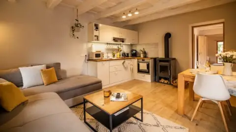 Rusztikus és modern szállás Cseszneken: D9 Cottage a Bakonyban – Ahol öröm felébredni! 3