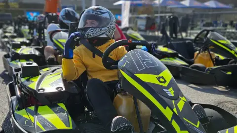 Gokartozás gyerekeknek a Hungaroring gokartpályáján 3 futamban - 14 éves korig! 12