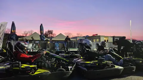 Gokartozás gyerekeknek a Hungaroring gokartpályáján 3 futamban - 14 éves korig! 1