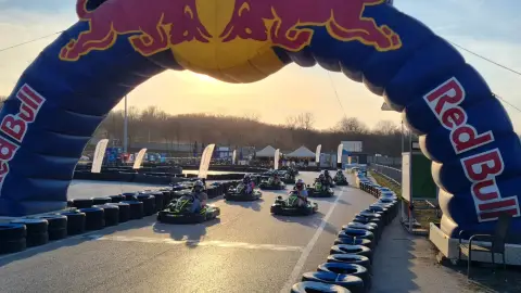 Gokartozás gyerekeknek a Hungaroring gokartpályáján 3 futamban - 14 éves korig! 2