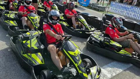 Gokartozás gyerekeknek a Hungaroring gokartpályáján 3 futamban - 14 éves korig! 9