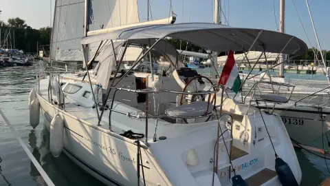 Leánykérés a Balaton közepén pezsgővel 3