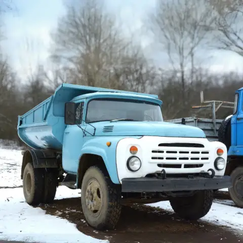 ZiL-130 – Teherautó élményvezetés a MultiShoot City Élményparkban