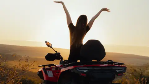 Páros Quad-Túra a naplementében a Velencei-tó környékén, túravezetővel 4