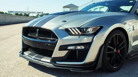 Ford Mustang Shelby GT500 élményvezetés az Euroringen 3