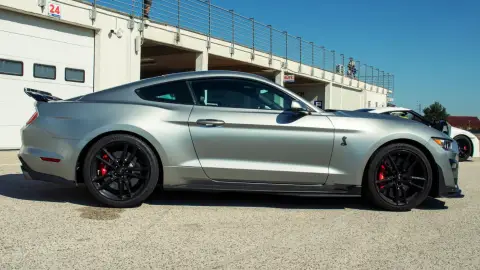 Ford Mustang Shelby GT500 élményvezetés az Euroringen 8