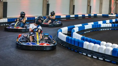 Éljétek át a sebesség örömét együtt! – Csoportos gokart élmény Székesfehérváron 15