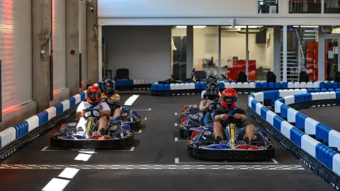 Éljétek át a sebesség örömét együtt! – Csoportos gokart élmény Székesfehérváron 10