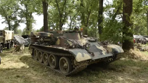 Tankvezetés VT-55 harckocsival Balatonakalin 13