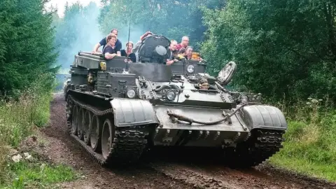 Tankvezetés VT-55 harckocsival Balatonakalin 9