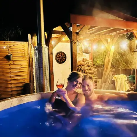 Meghitt romantika kettesben - 2 éjszaka a Dunakanyar szívében!