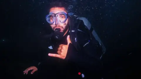 Izgalmas és Romantikus éjszakai Búvárkaland kettesben Tatán, a Fényes-forrásnál 2