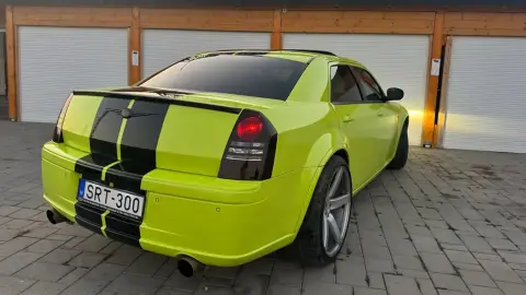 Chrysler C300 SRT 1 órás élményvezetés Polgárdi környékén 1