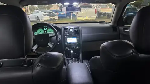 Chrysler C300 SRT 1 órás élményvezetés Polgárdi környékén 4