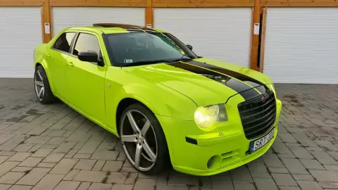 Chrysler C300 SRT 1 napos bérlés Polgárdi környékén 4